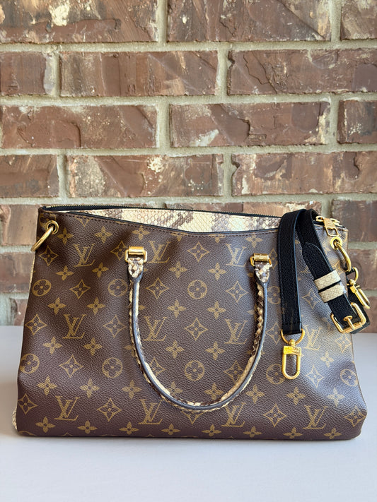 Louis Vuitton Pallas Tote Monogram Canvas with Python 93737