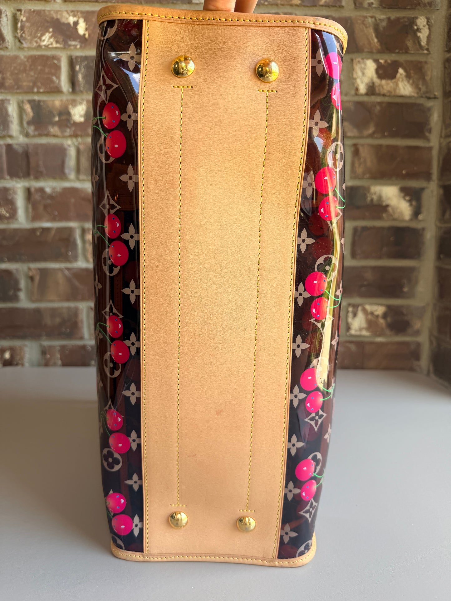 Louis Vuitton x Takashi Murakami OnTheGo Tote Monogram Cerises PVC GM	72346