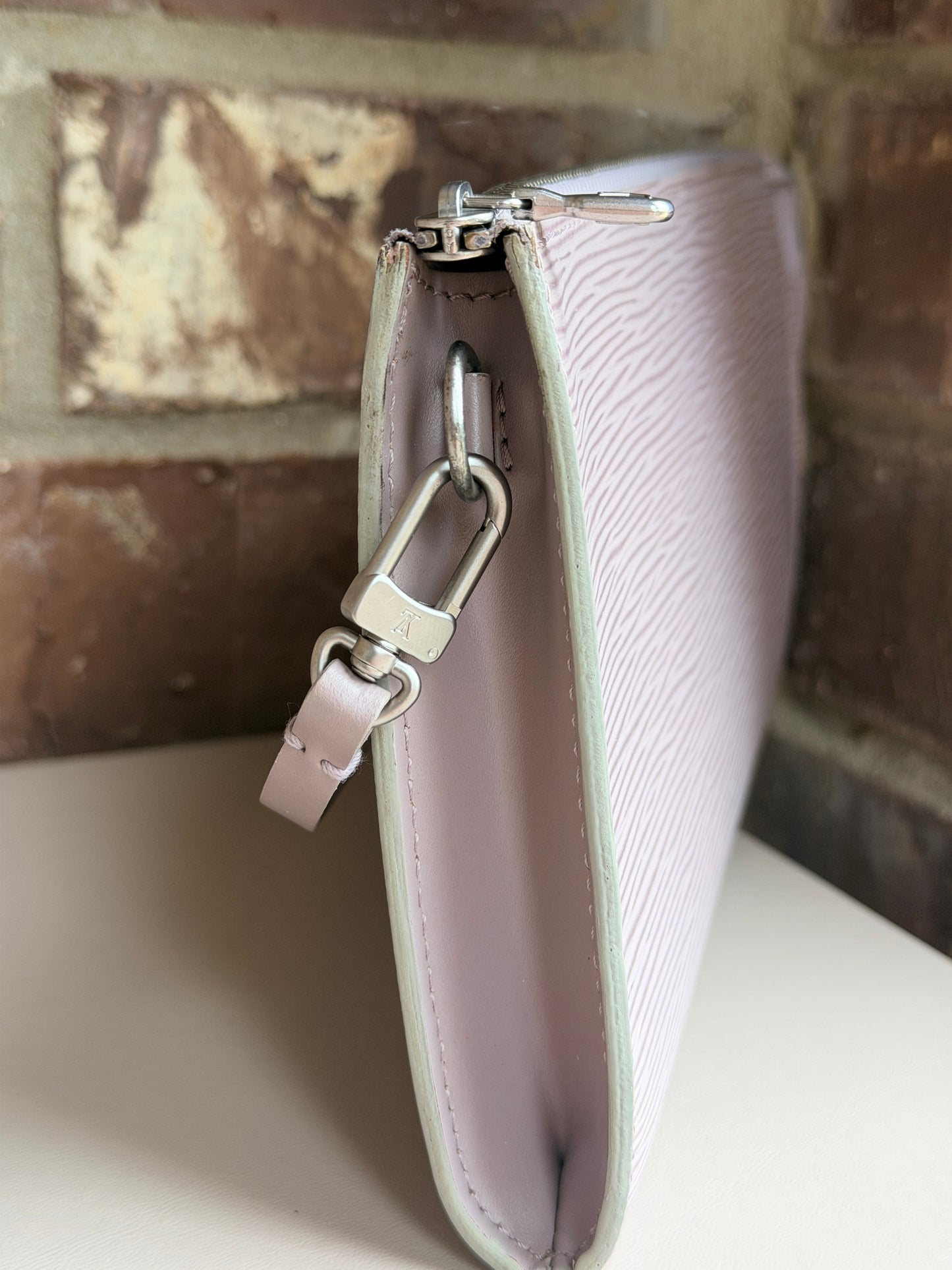 Louis Vuitton Pochette Accessoires Epi Leather Purple 83564