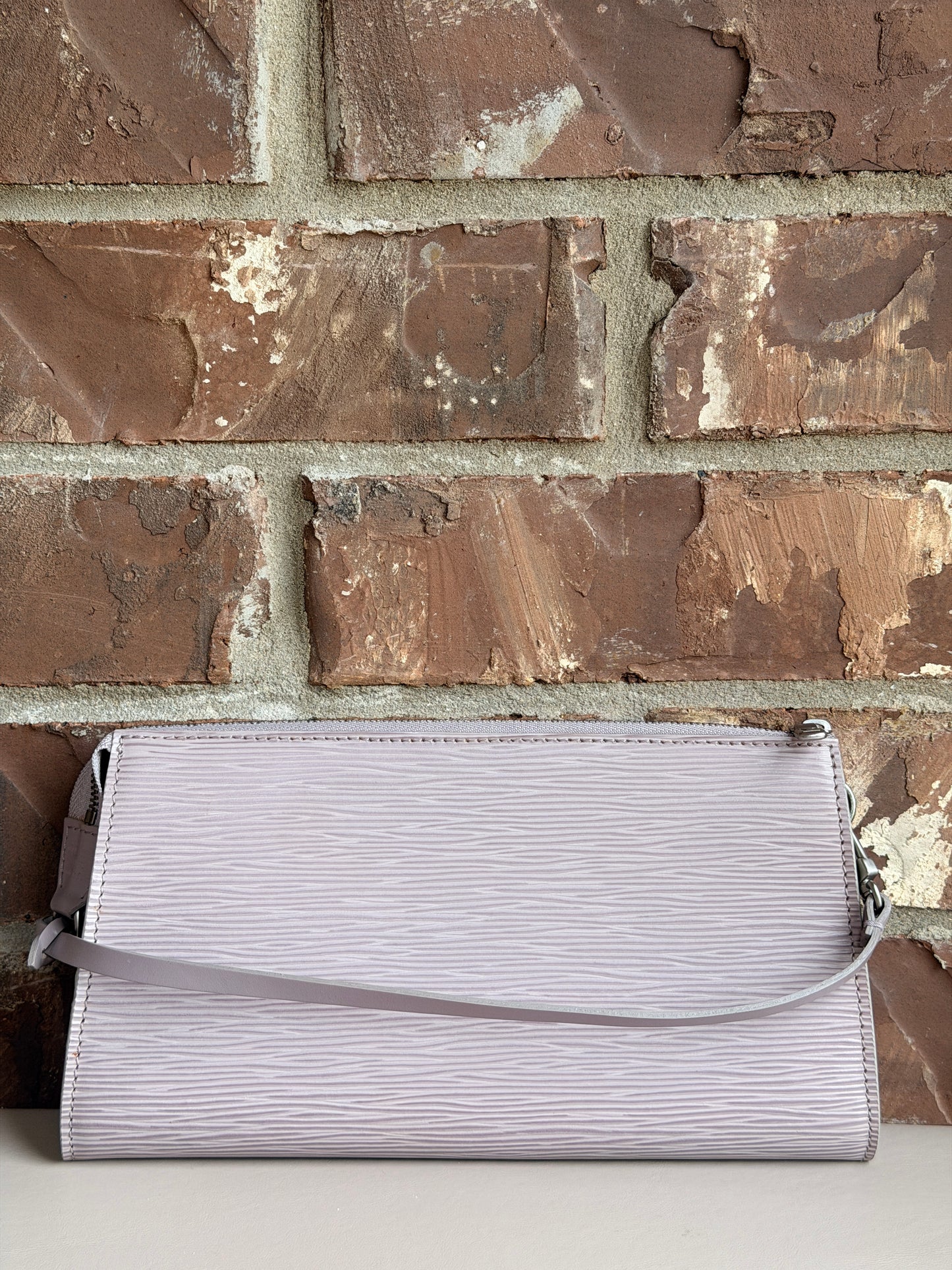 Louis Vuitton Pochette Accessoires Epi Leather Purple 83564