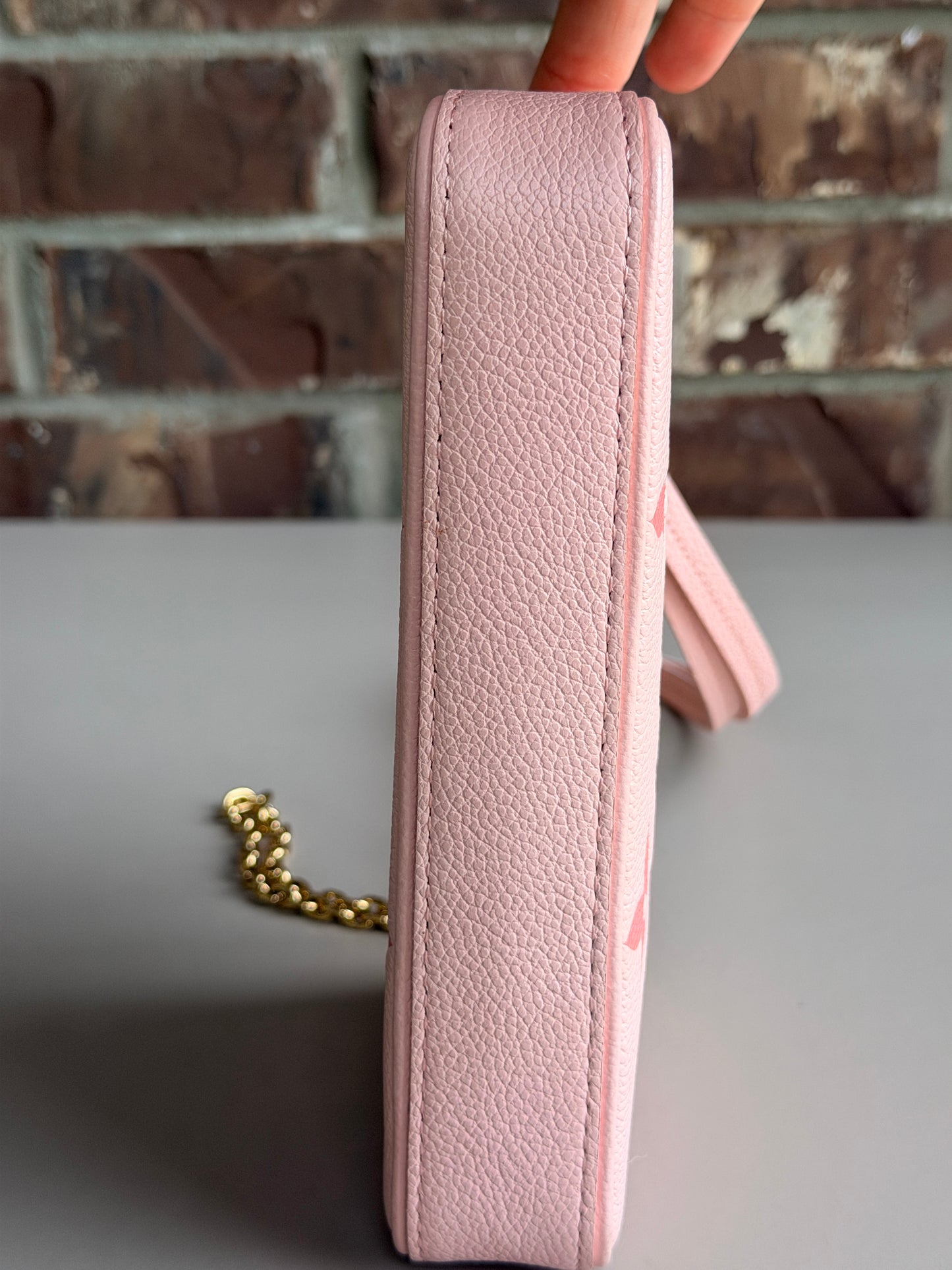 Louis Vuitton Easy Pouch on Strap By The Pool Monogram Empreinte Giant Pink 78285