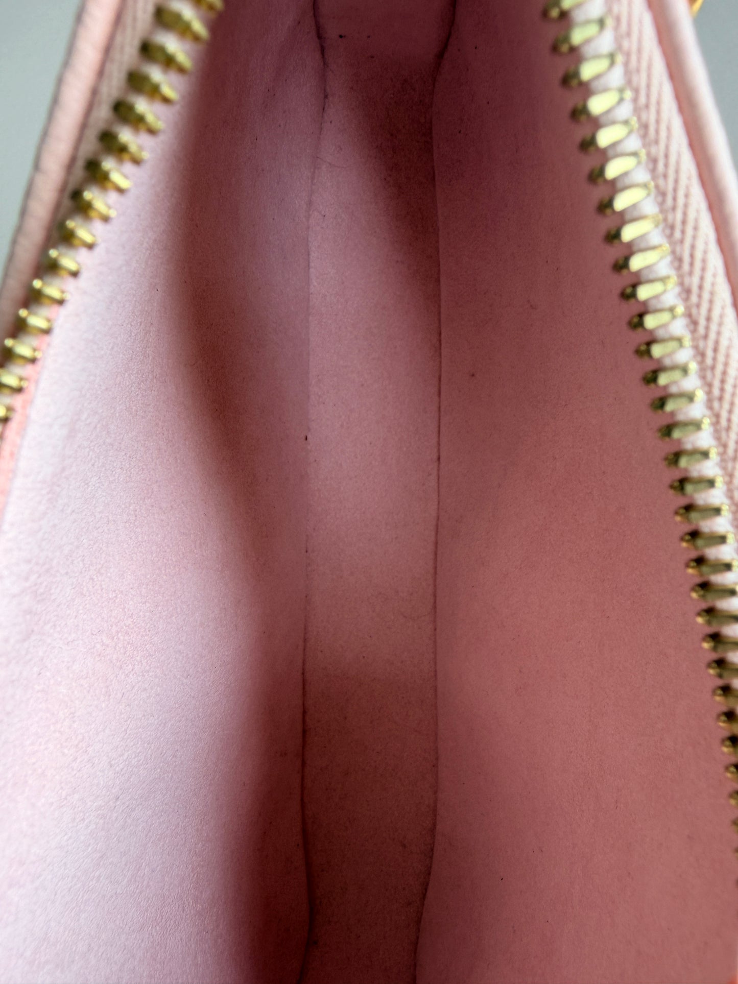 Louis Vuitton Easy Pouch on Strap By The Pool Monogram Empreinte Giant Pink 78285