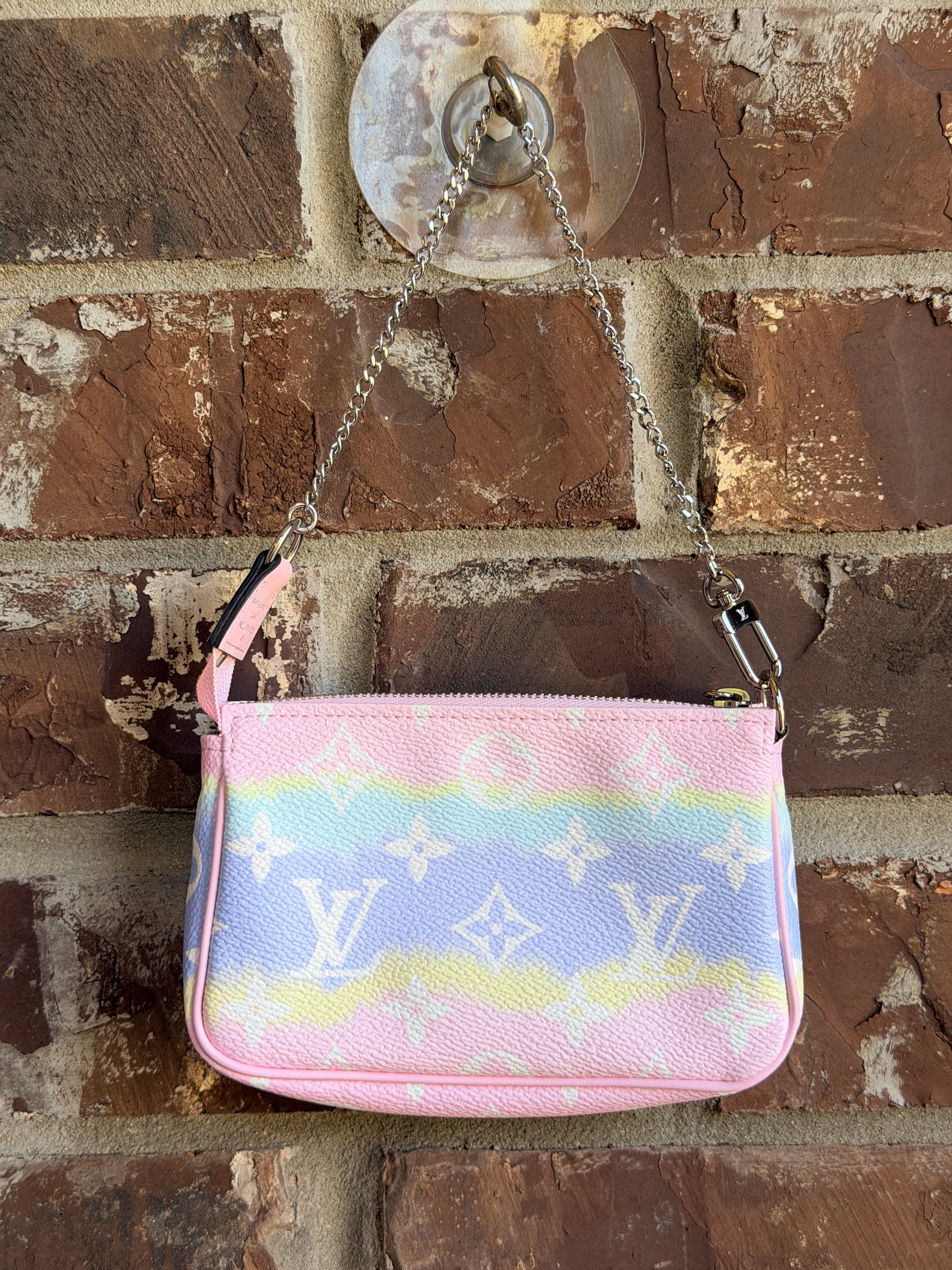 Louis Vuitton Pochette Accessoires Limited Edition Escale Monogram Giant Mini 35464