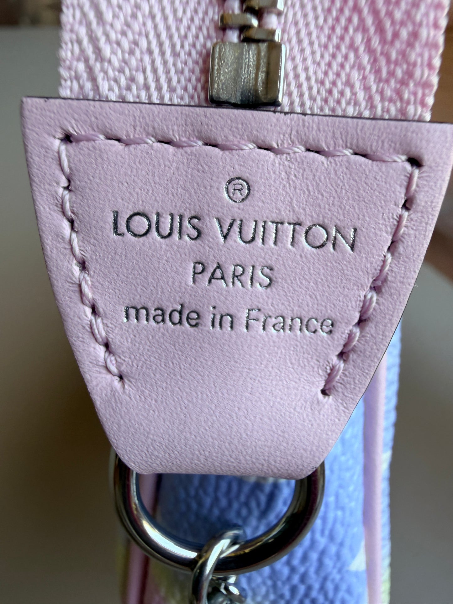 Louis Vuitton Pochette Accessoires Limited Edition Escale Monogram Giant Mini 35464