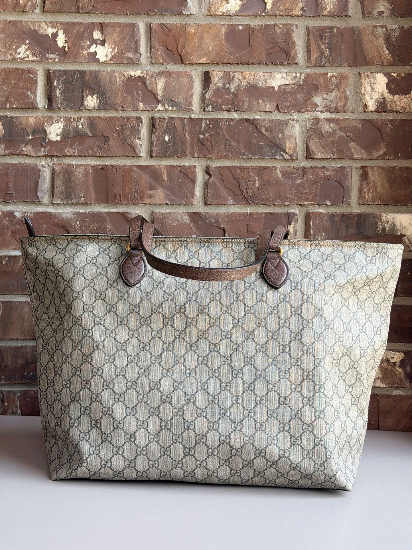 Gucci GG Supreme Medium Tote Brown 34564