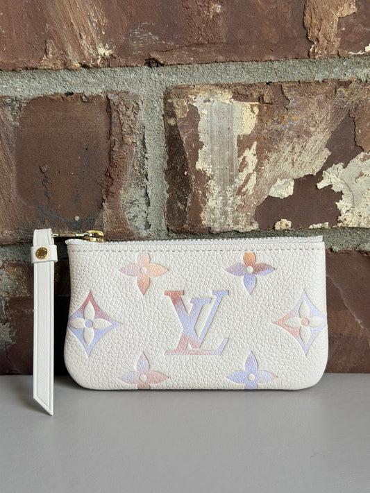 Louis Vuitton Dream Key Pouch	53335