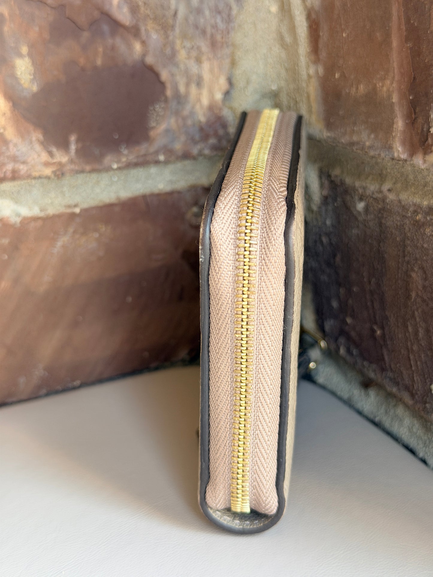 Louis Vuitton Zippy Coin Wallet Turtledove Gray 54626