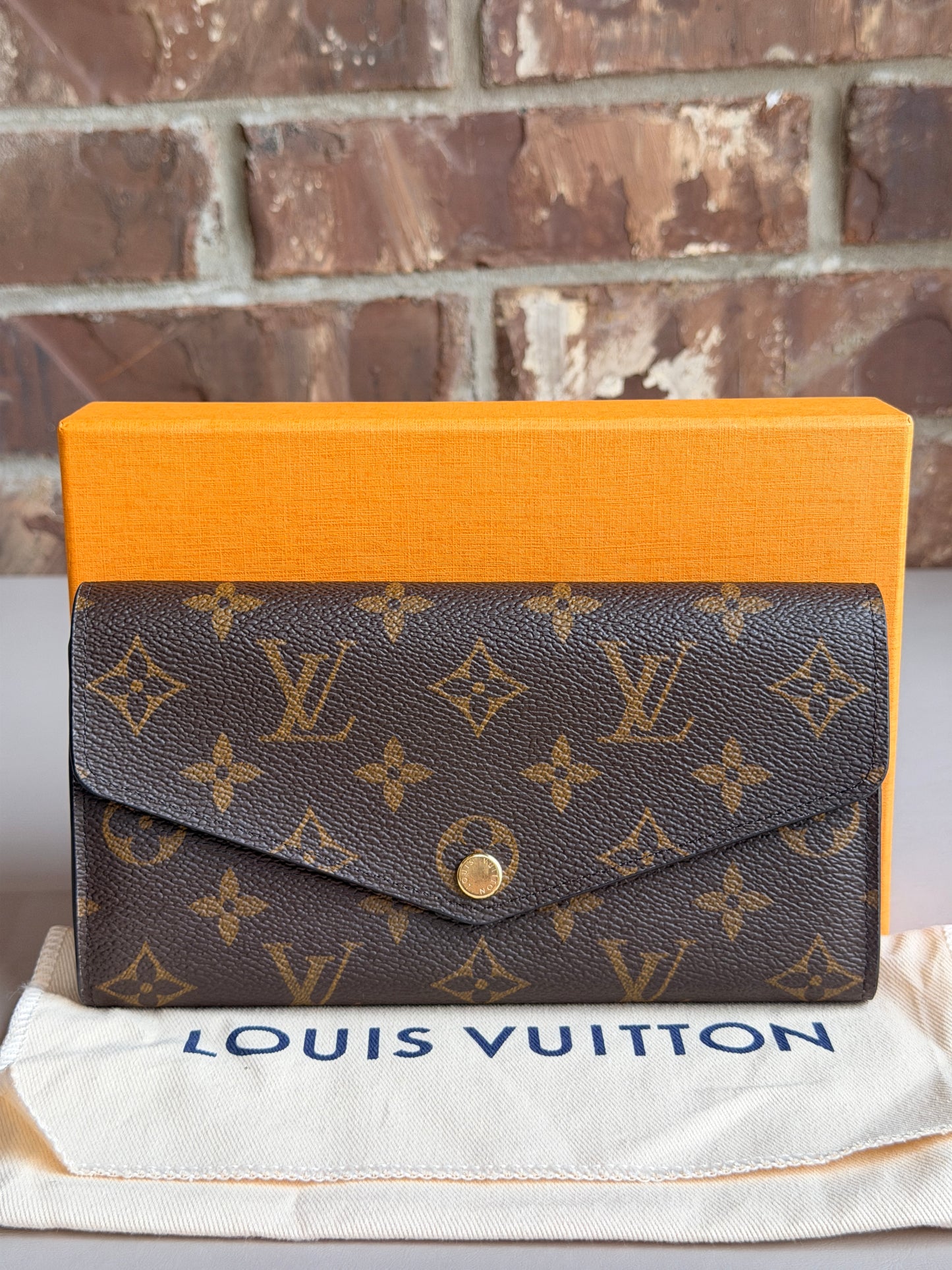 Louis Vuitton Monogram Sarah Wallet 93537