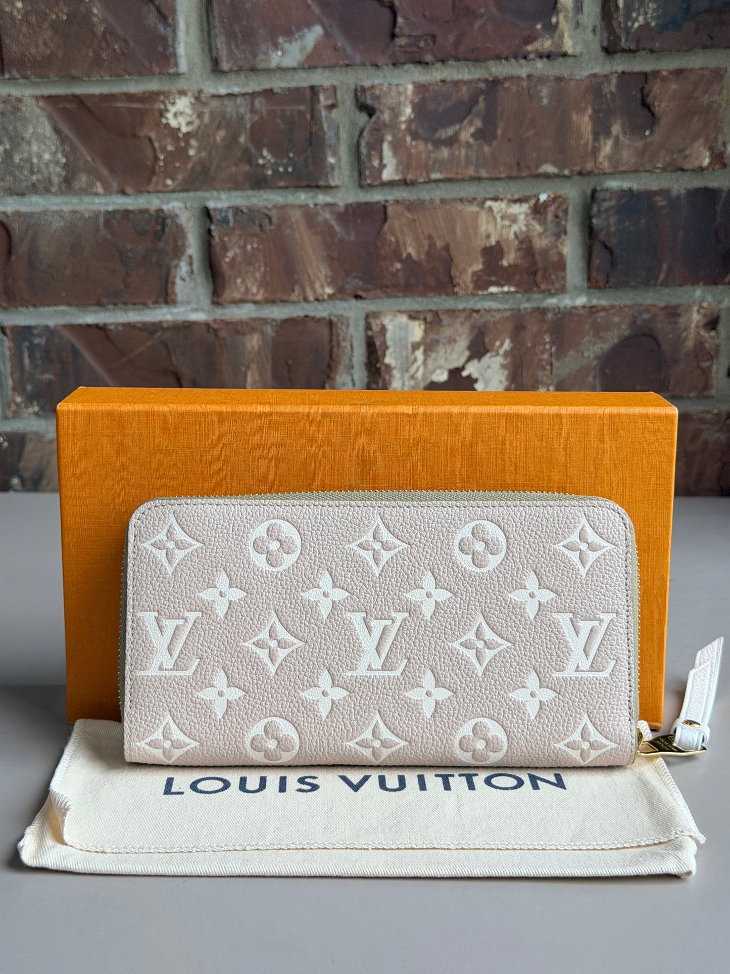 Louis Vuitton Spring In The City Zippy Wallet	29374