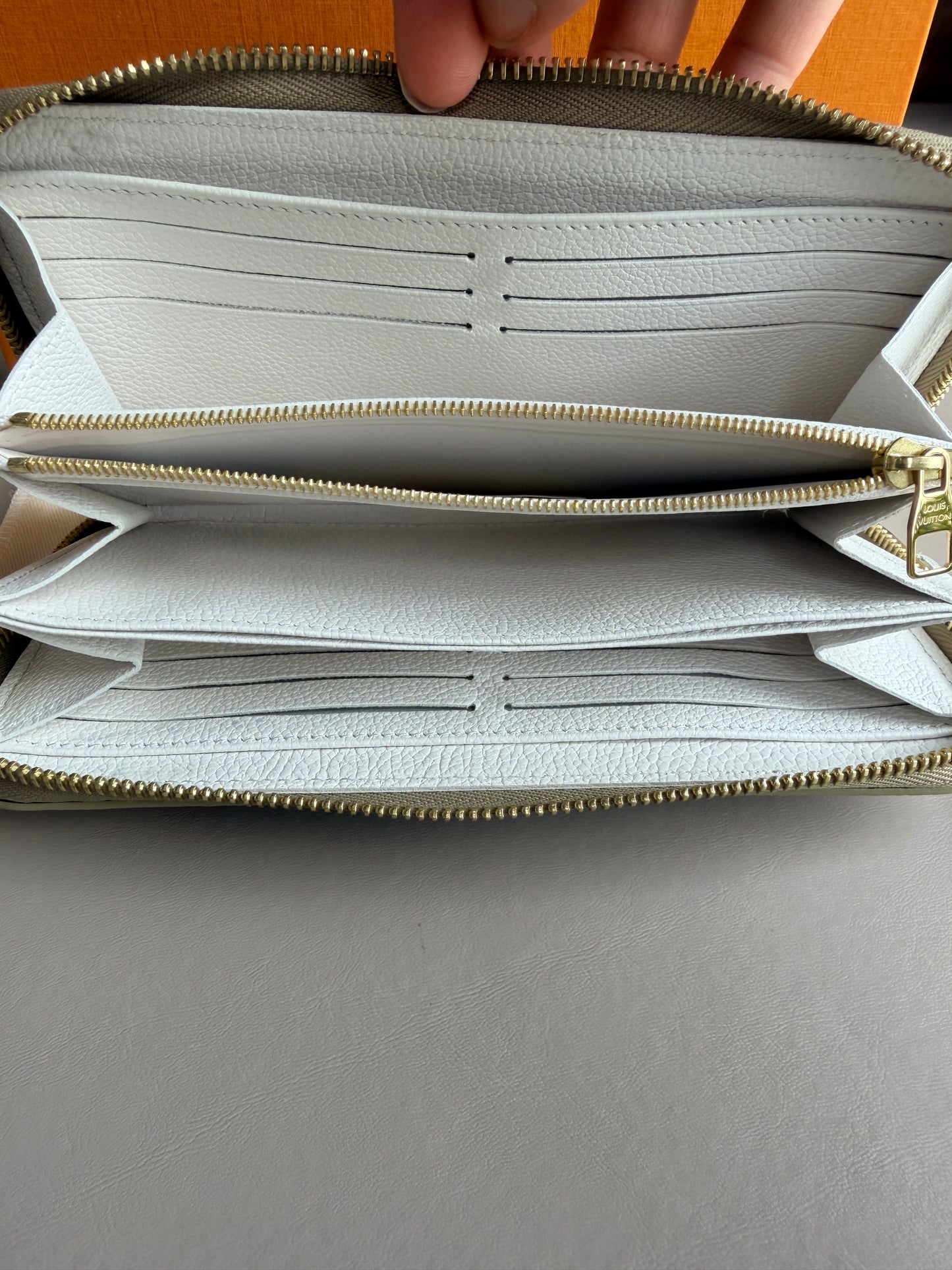 Louis Vuitton Spring In The City Zippy Wallet	29374
