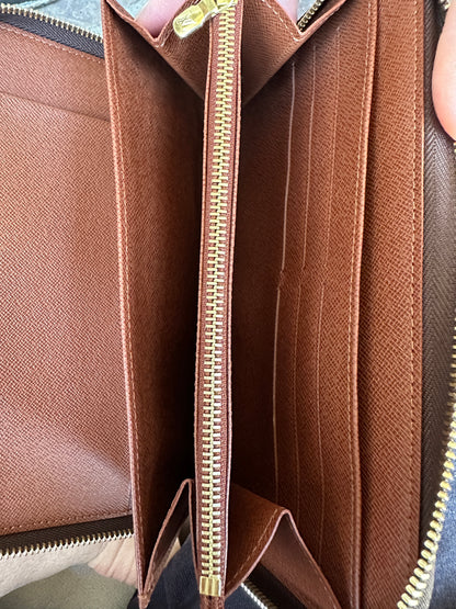 Louis Vuitton Organizer Wallet 32467