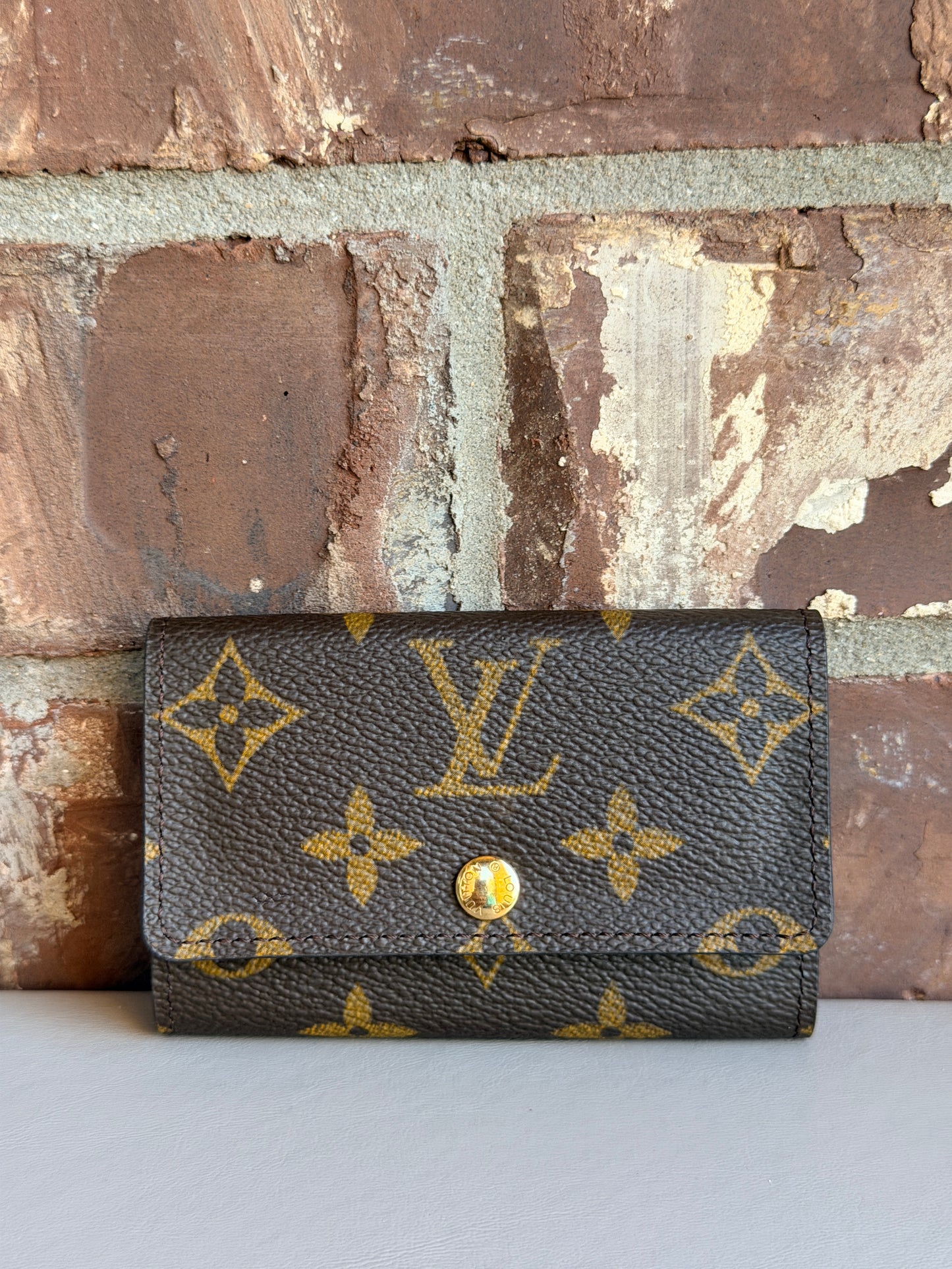 Louis Vuitton Monogram 6 Key - 35678