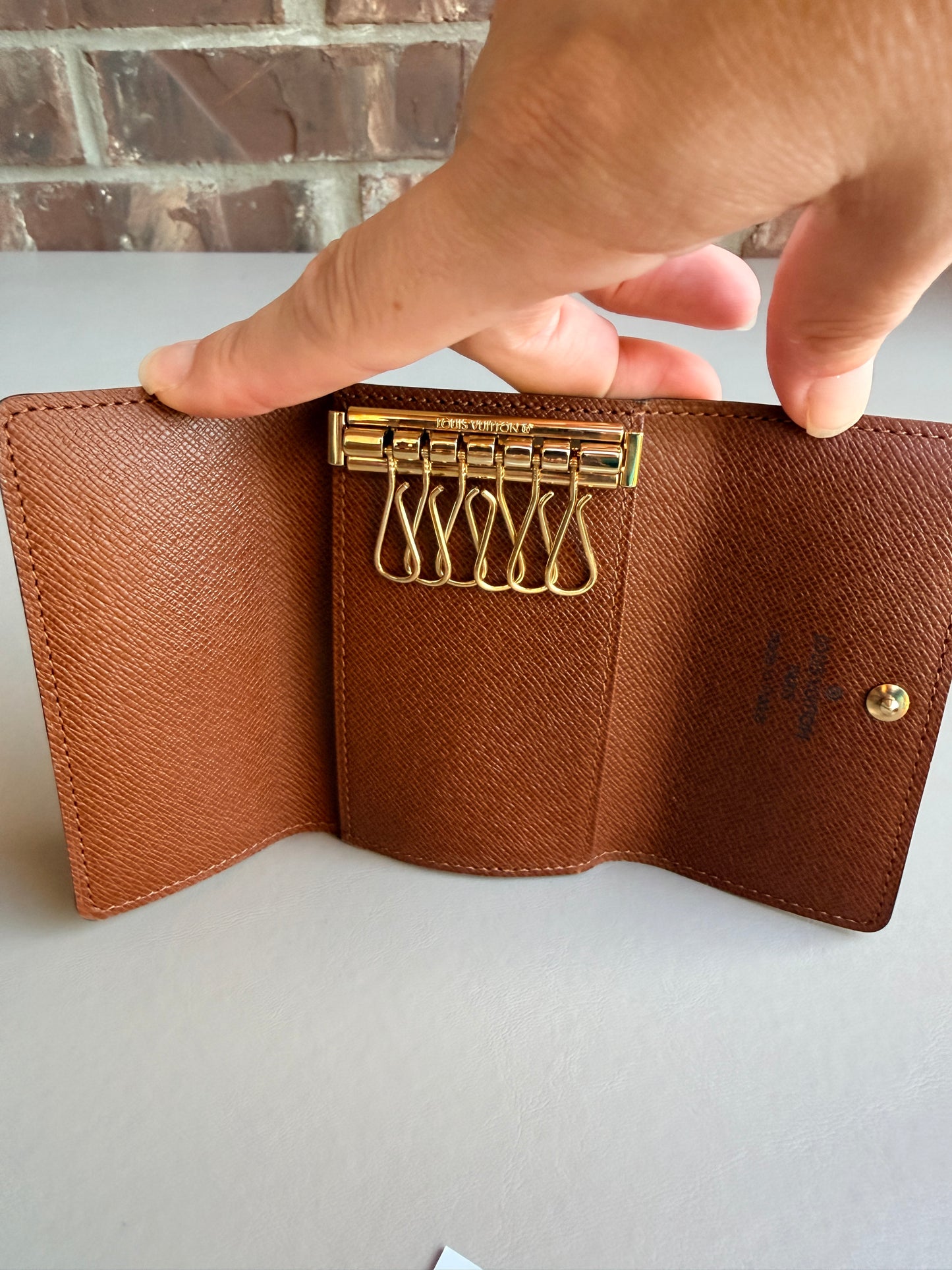 Louis Vuitton Monogram 6 Key - 35678
