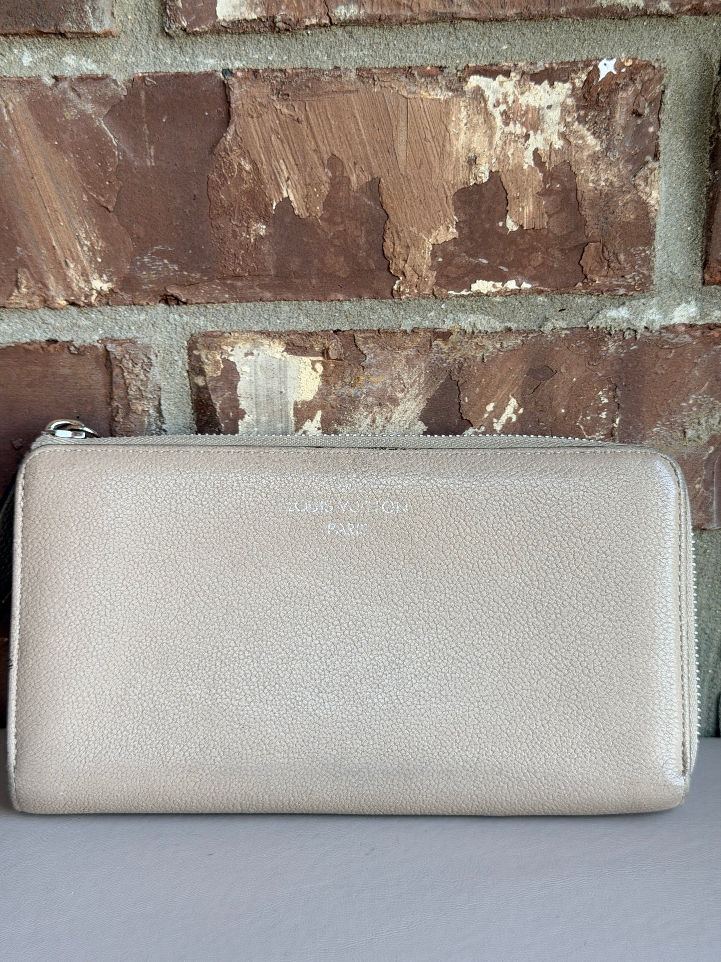 Louis Vuitton Comete Galle Zippy Wallet -37846