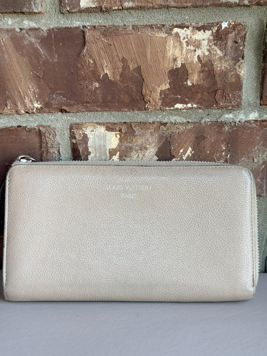 Louis Vuitton Comete Galle Zippy Wallet -37846