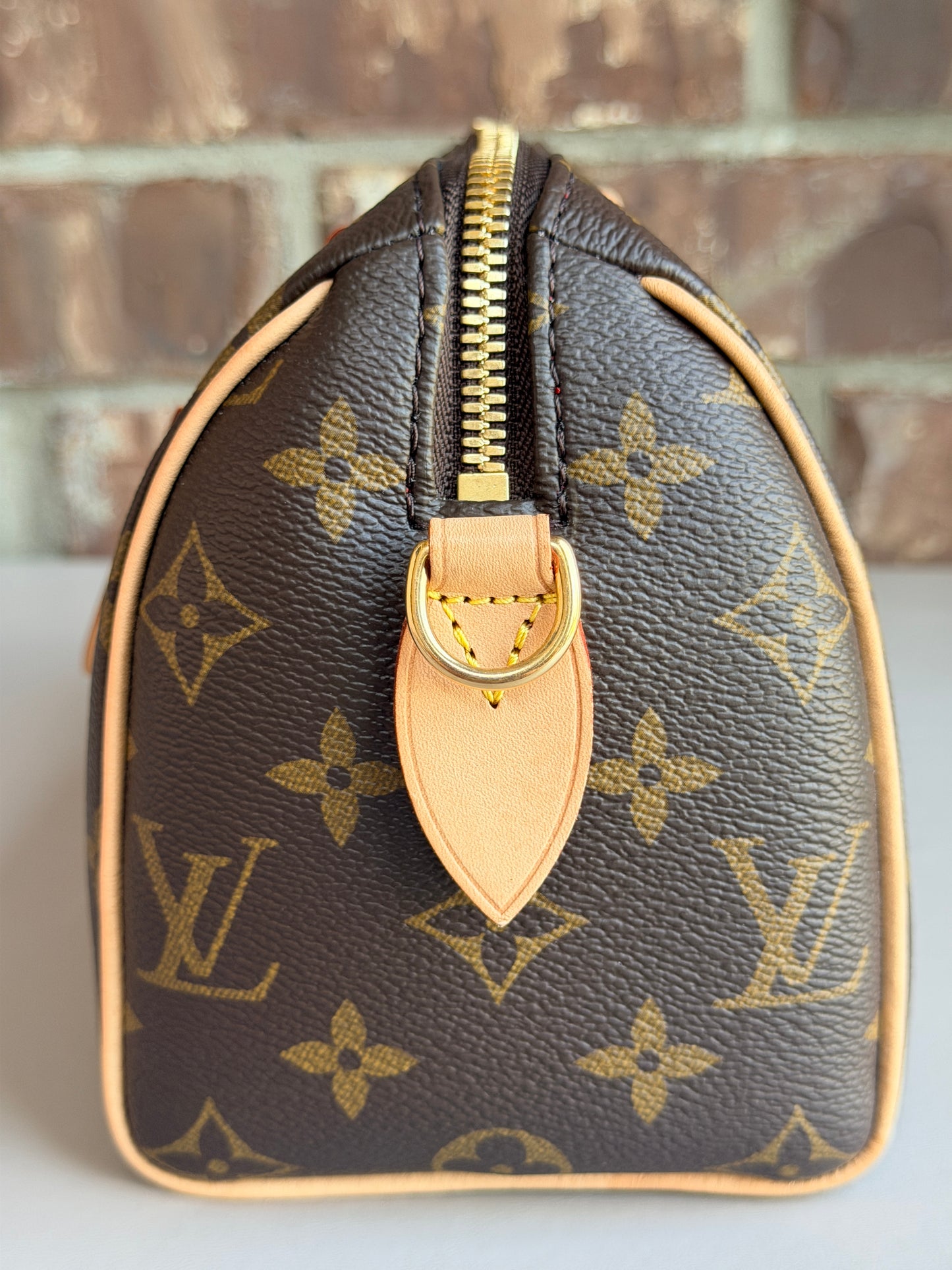 Louis Vuitton Monogram Canvas Speedy Bandouliere 20 Brown - 78943