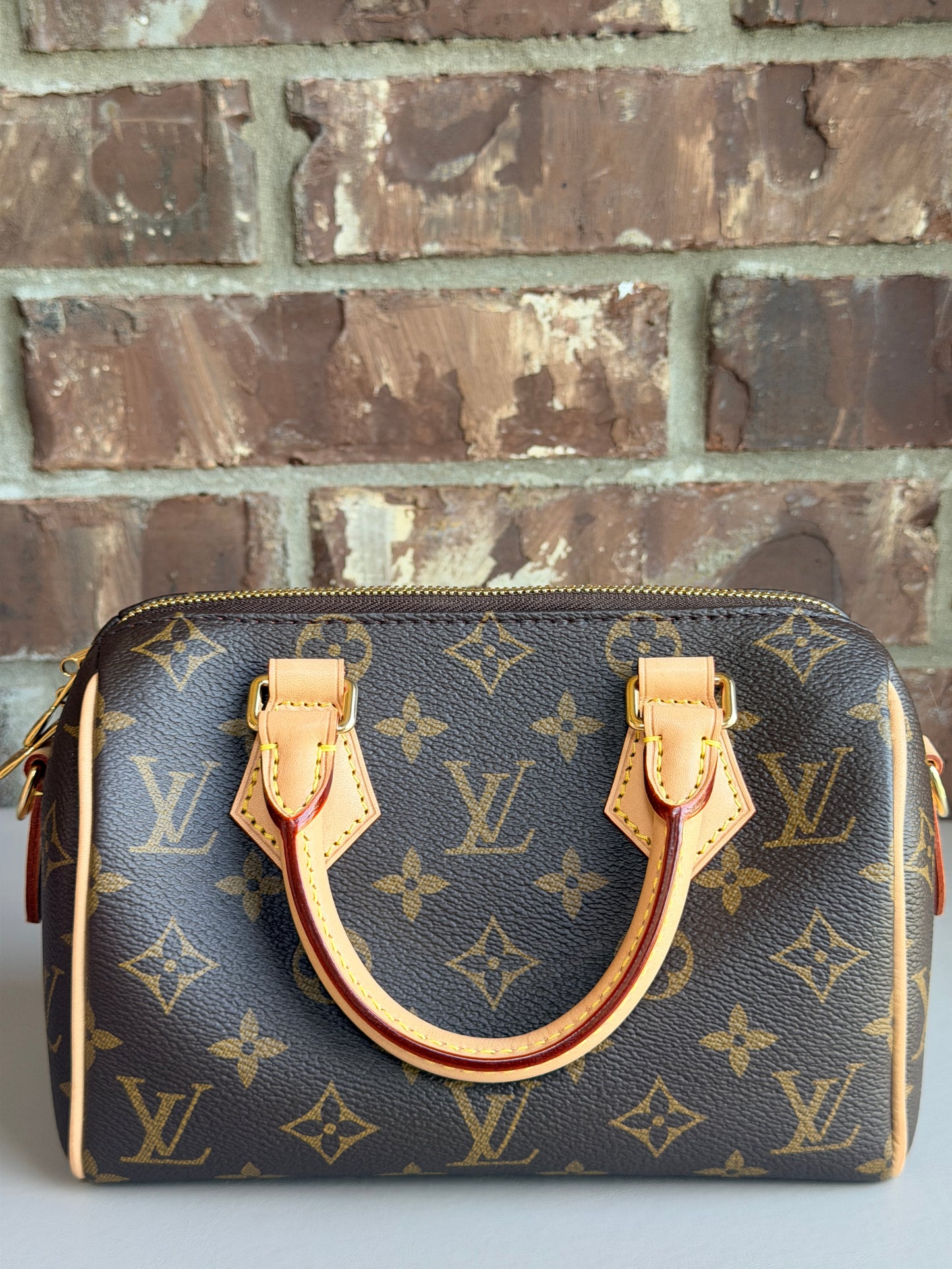 Louis Vuitton Monogram Canvas Speedy Bandouliere 20 Brown - 78943