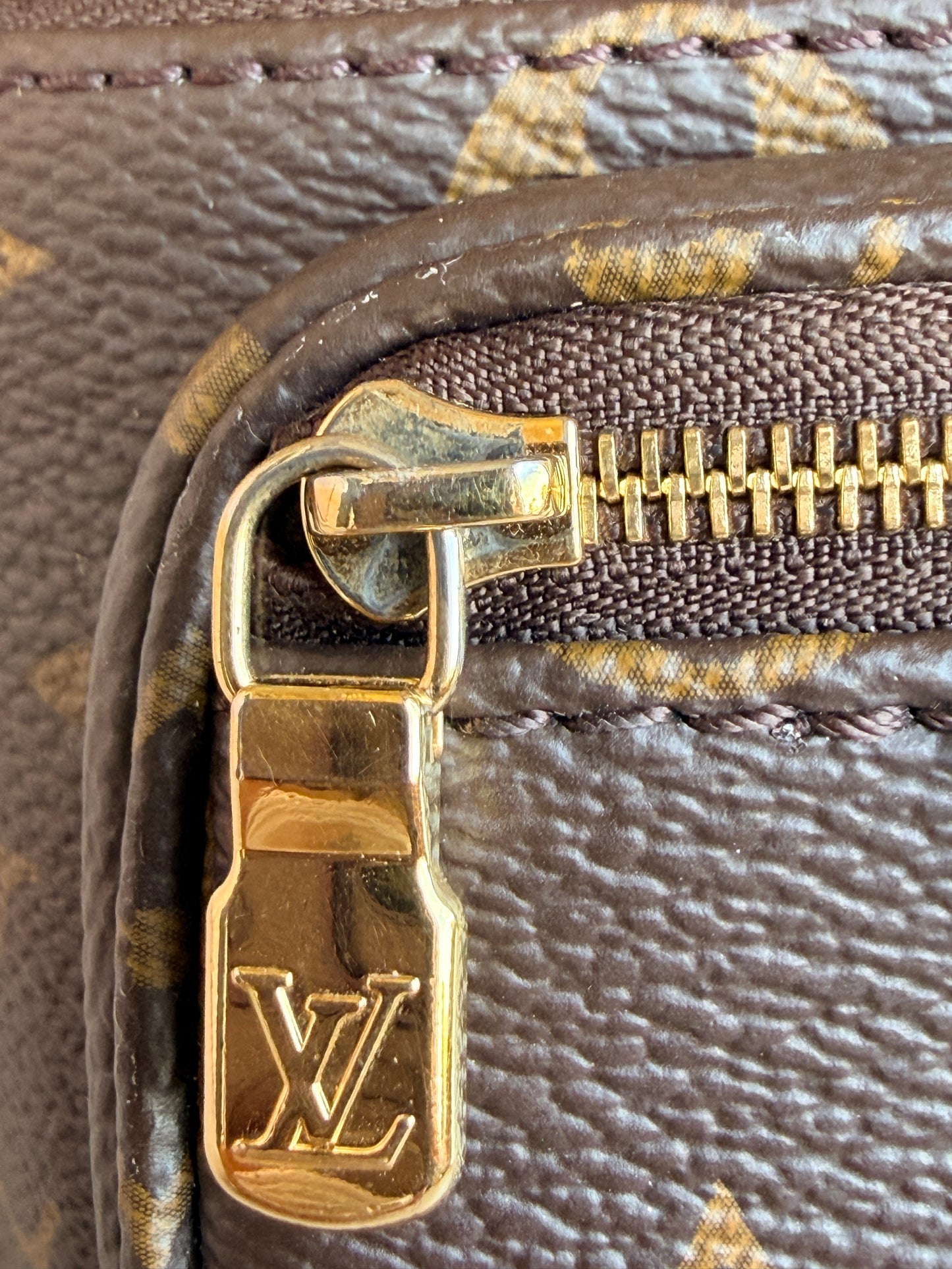 Louis Vuitton Mini Bum Bag Brown - 38365