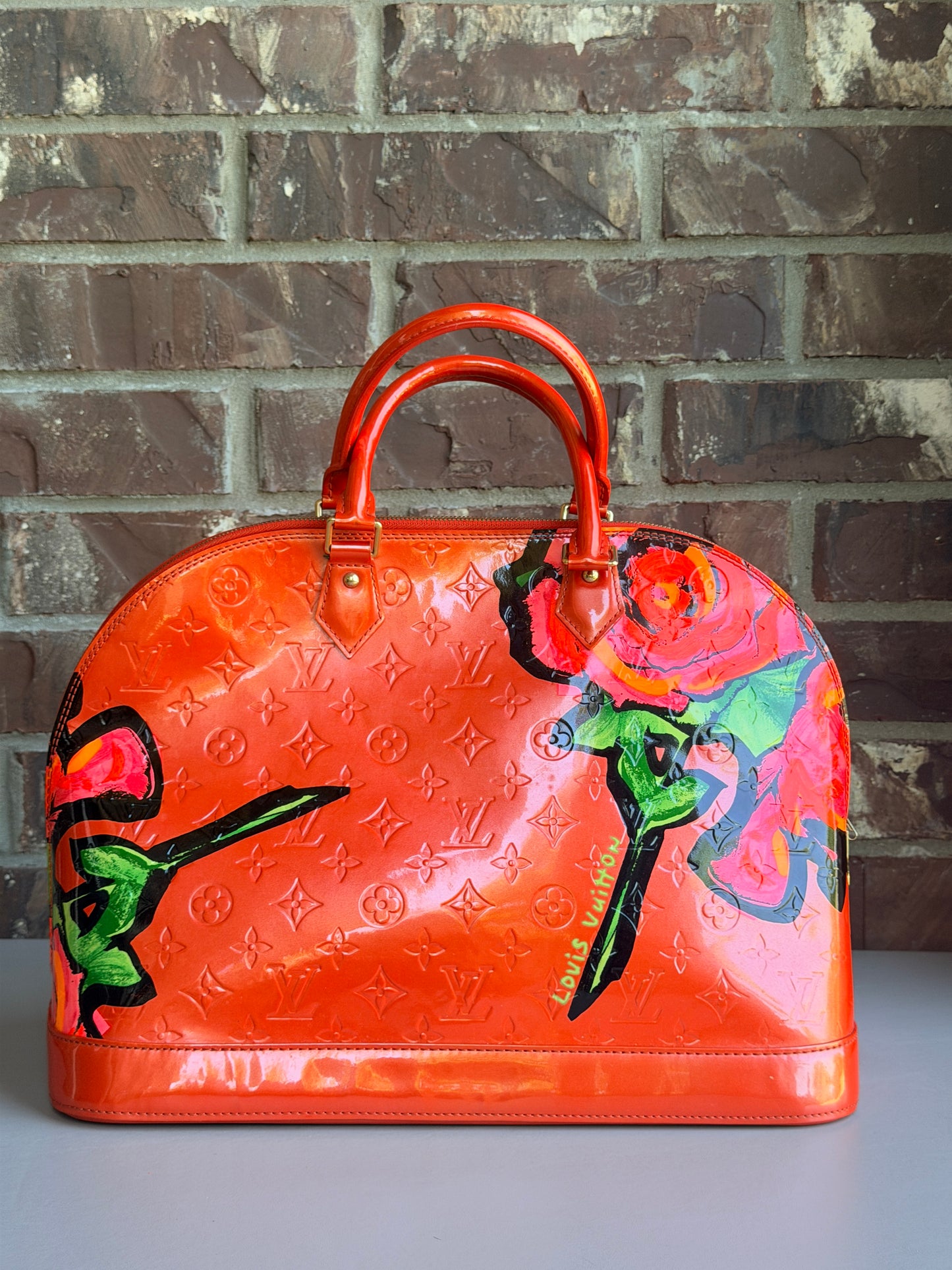 Louis Vuitton Alma Handbag Limited Edition Monogram Vernis Roses GM 83456