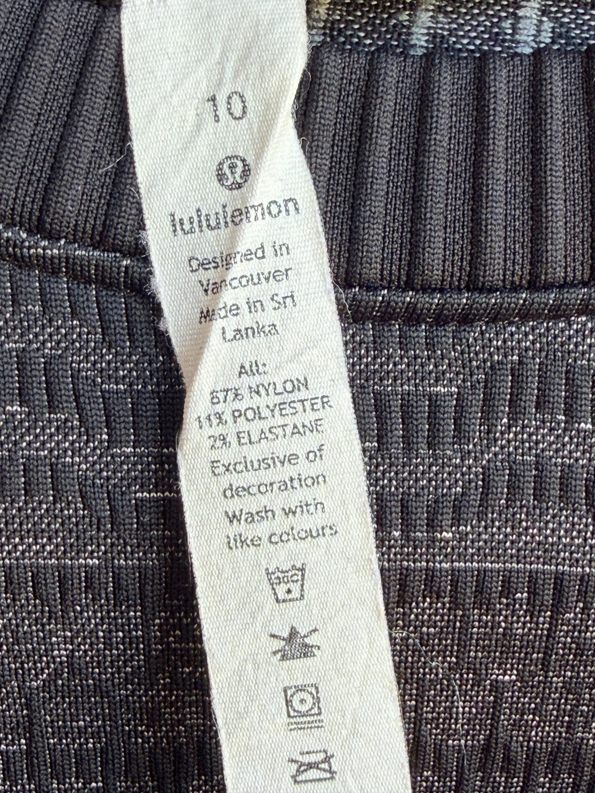 Lululemon Rest Less Pullover Size 10 Black Gray Jacquard Long Sleeve Thumbholes