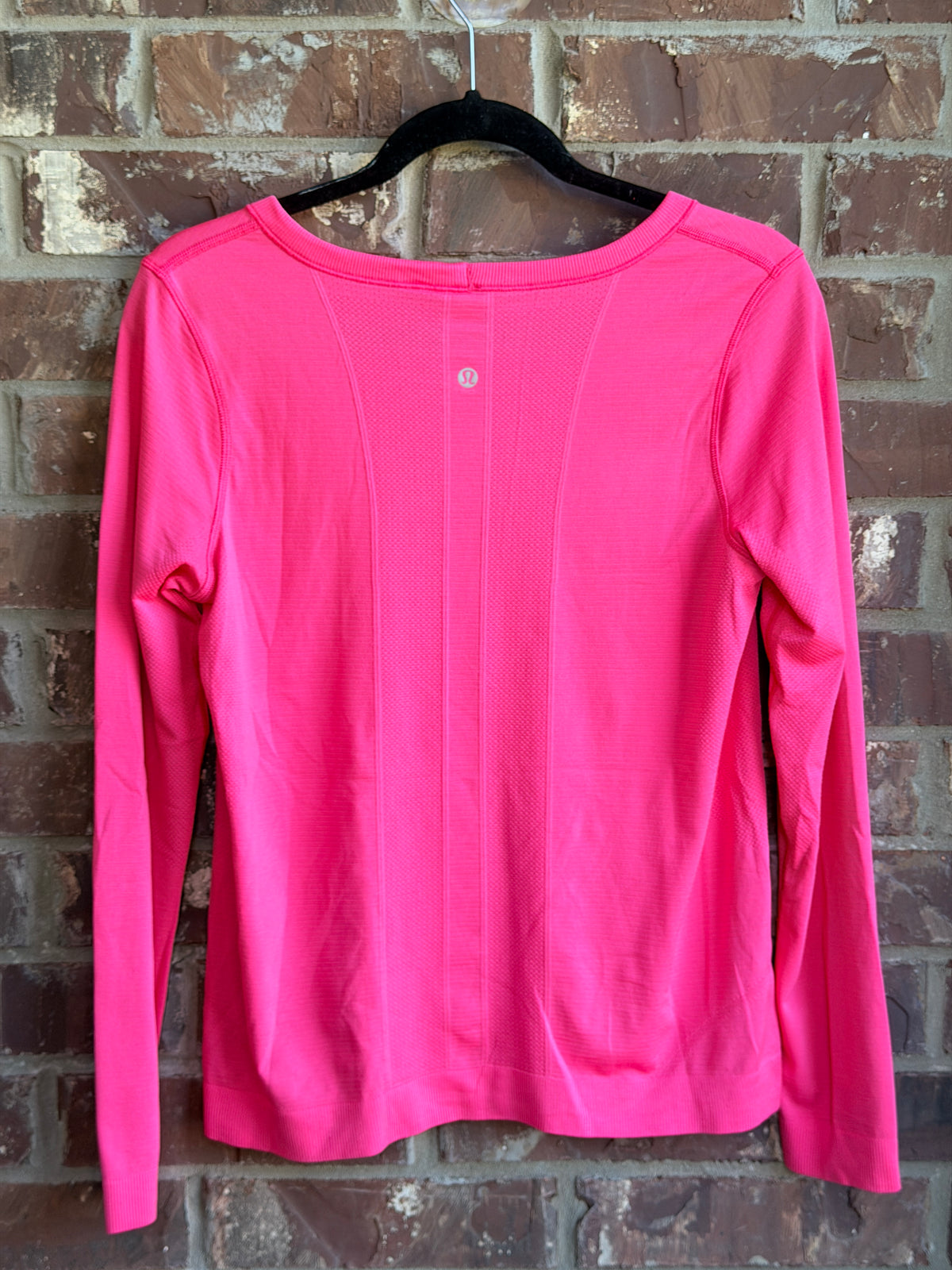 Lululemon Swiftly Tech Long Sleeve Shirt Size 8 Hot Pink Running Workout Top