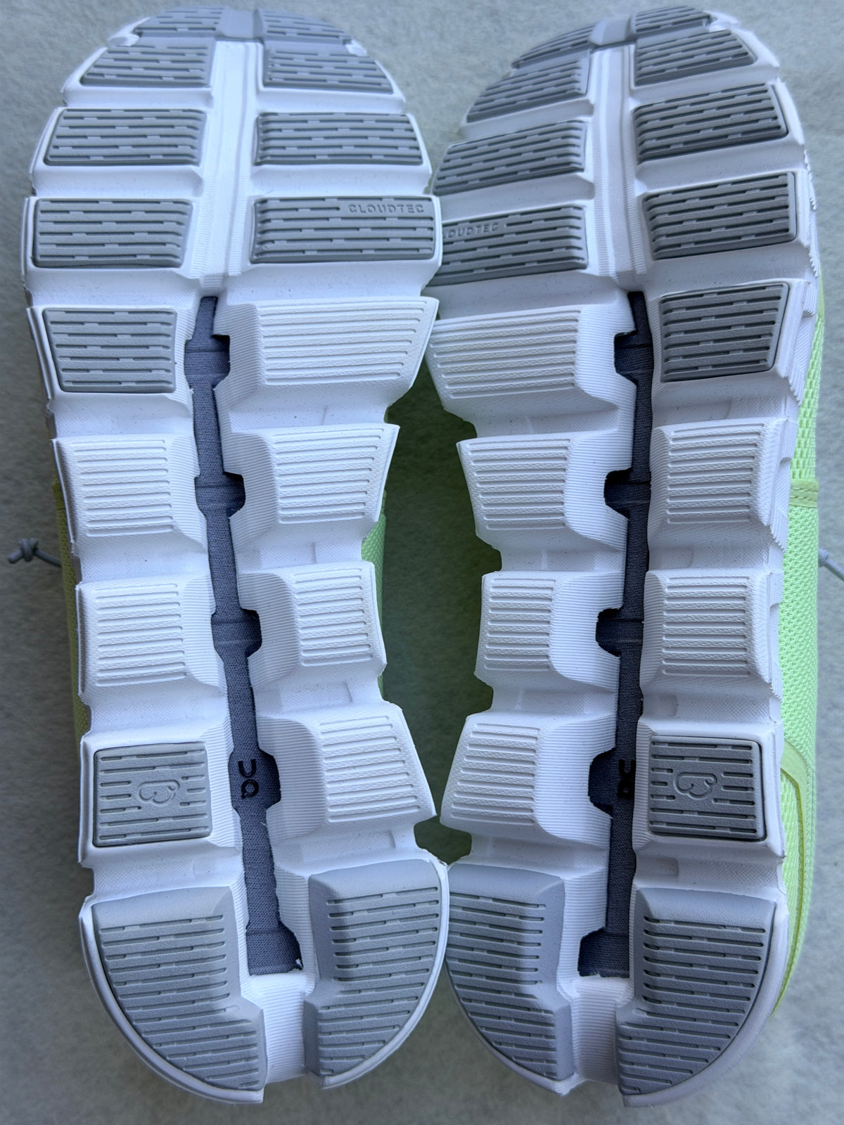 On Cloud 5 Women's Size 11 Hay Frost Running Shoes