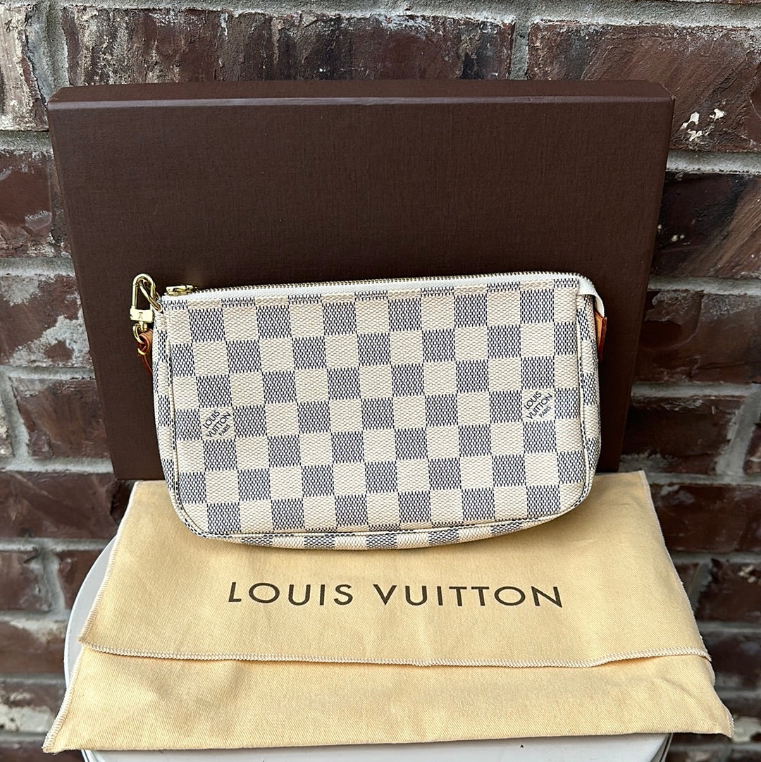 Louis Vuitton Azur Pochette Accessories