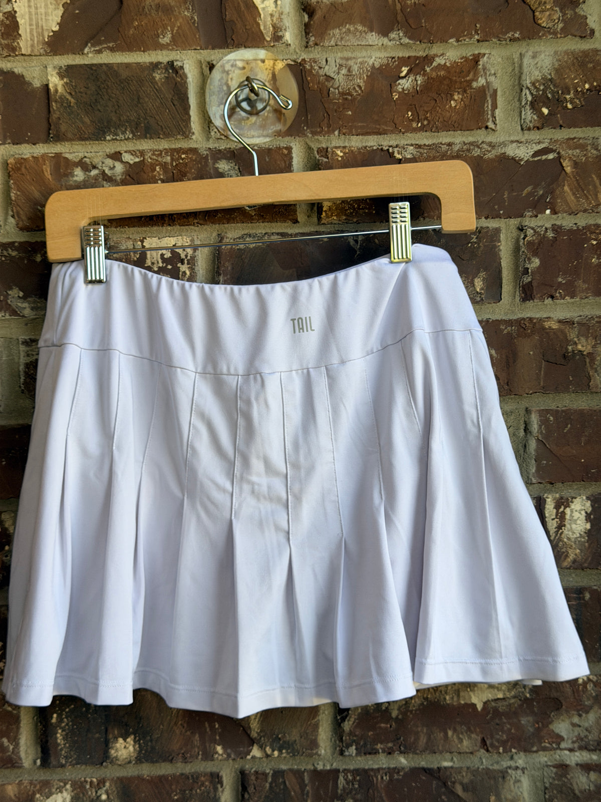 TAIL Women's White Pleated Tennis Golf Skort Built-In Shorts Size Large