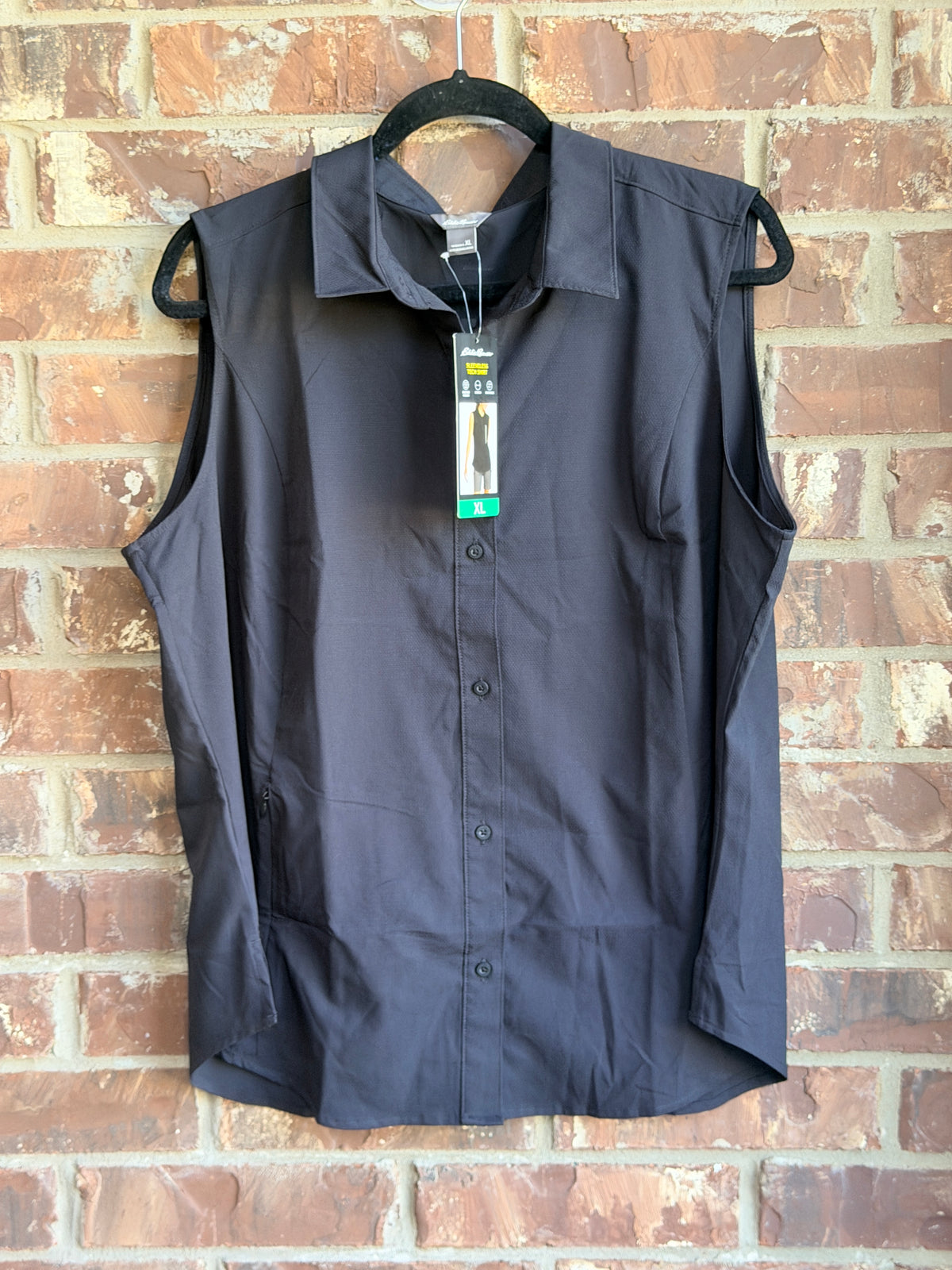 Eddie Bauer Women's Sleeveless Tech Shirt Black XL Button Front NWT