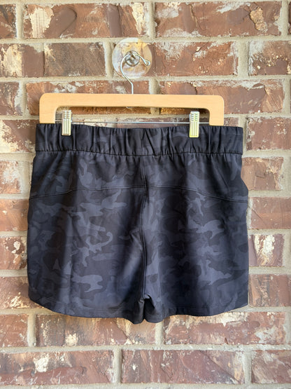 Lululemon Women's Track That Mid-Rise Lined Shorts Black Camo Size 10