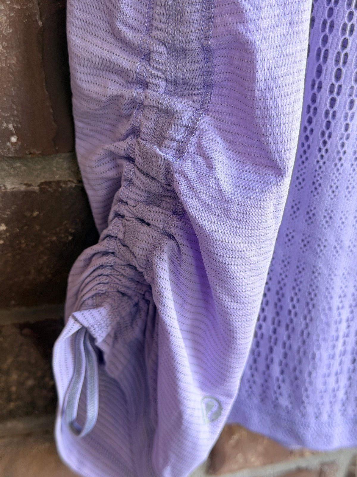 Lululemon Women's Purple V Neck Mesh Back Ruched Running Tank Top 16" P2P