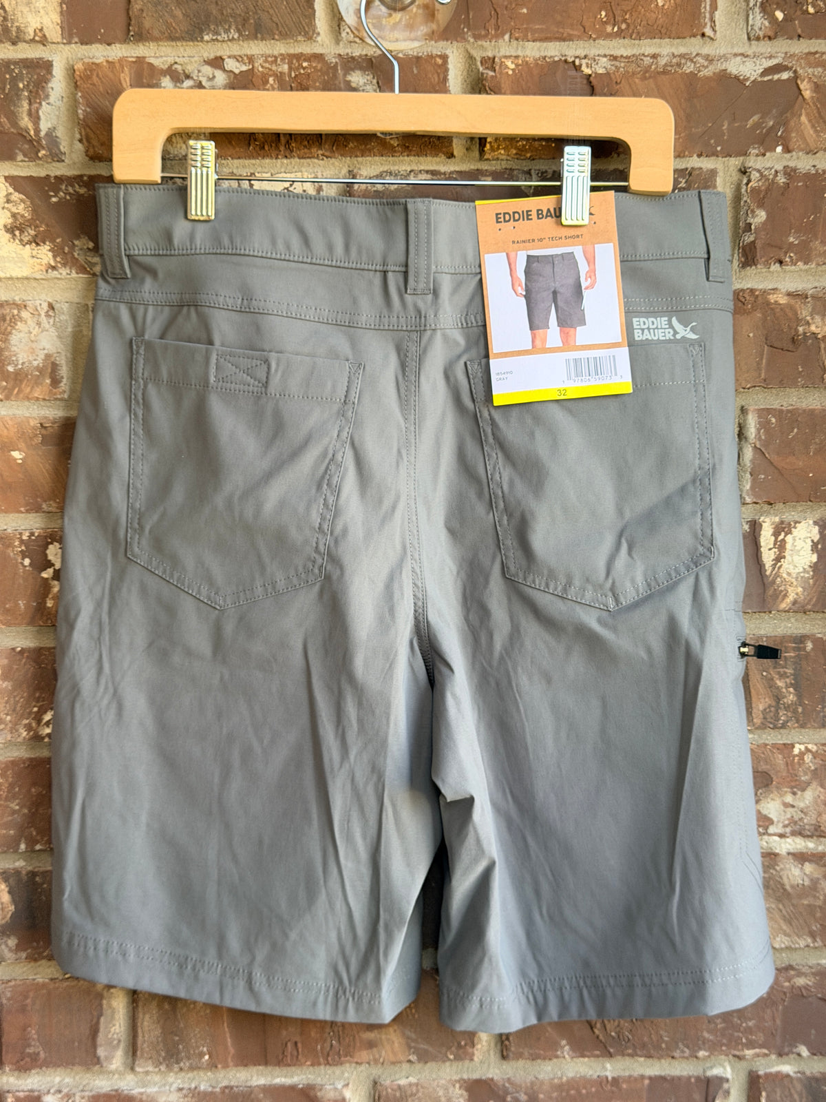 Eddie Bauer Men's Rainier 10" Tech Shorts Size 32 Gray Stretch Hiking NWT