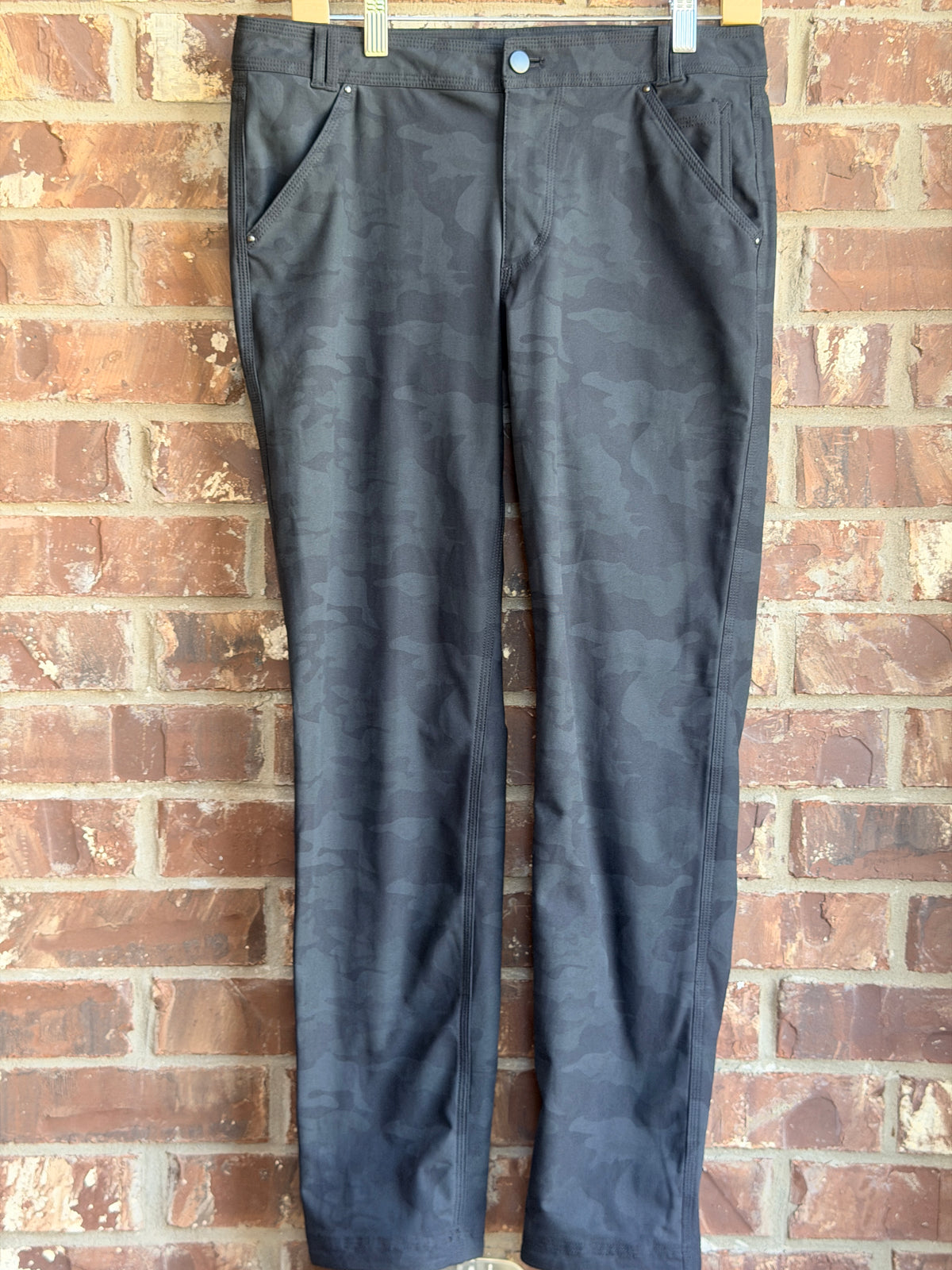 Women's Black Camo Straight Leg Stretch Pants Estimated Large 33-34" Waist