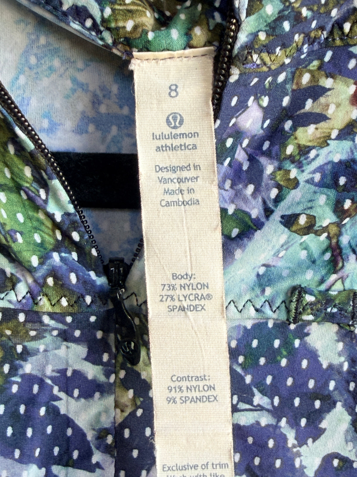 Lululemon Athletica Hooded Long Sleeve Pullover Floral Print Size 8