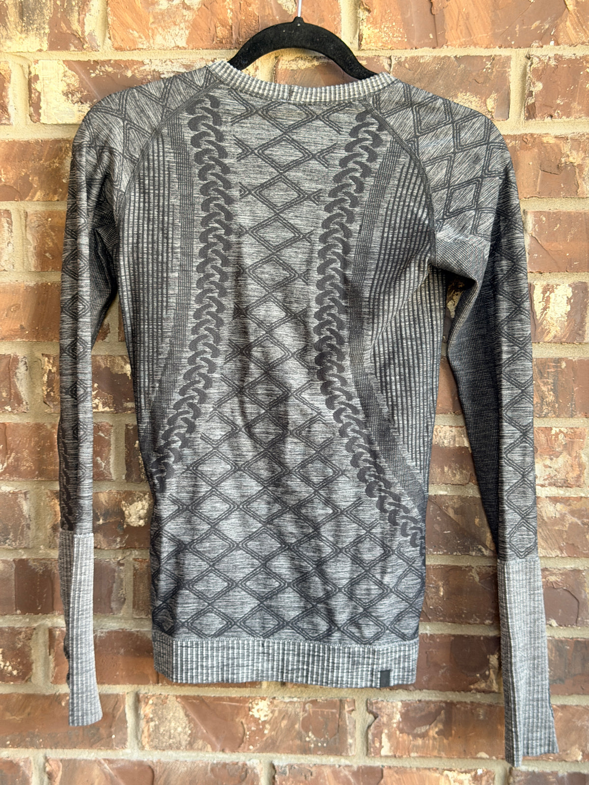 Lululemon Swiftly Tech Long Sleeve Crew Black Gray Geometric Print