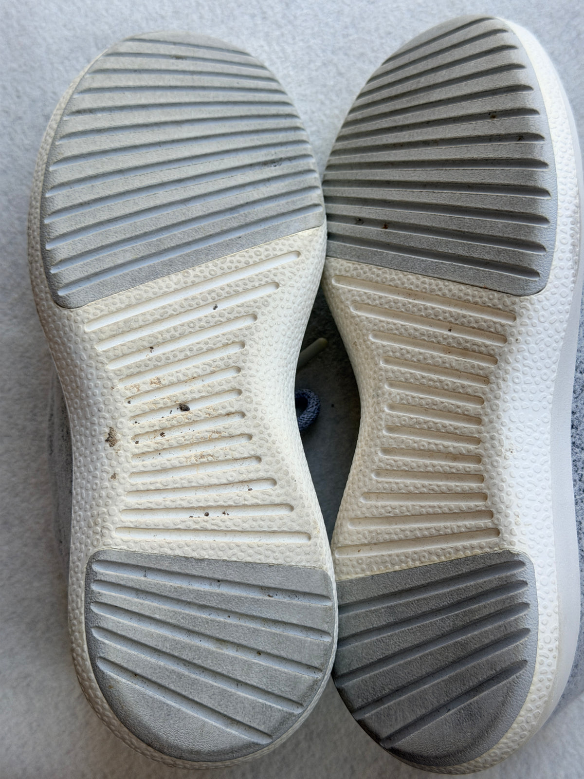 Allbirds Wool Runners Women's Size 11 Gray Merino Wool Lace Up Sneakers