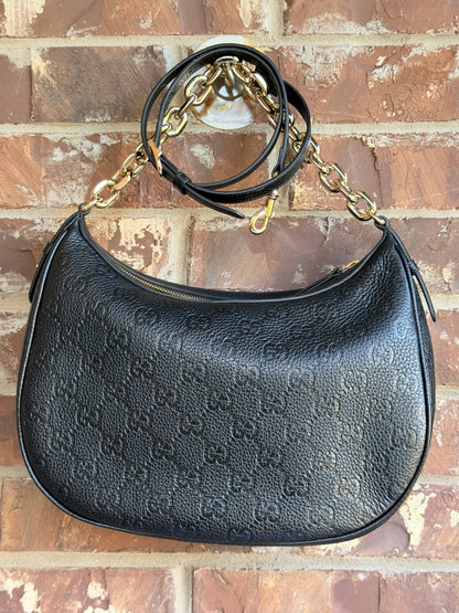 Gucci Emblem Half Moon Shoulder Bag GG Embossed Leather Large	Black 96549