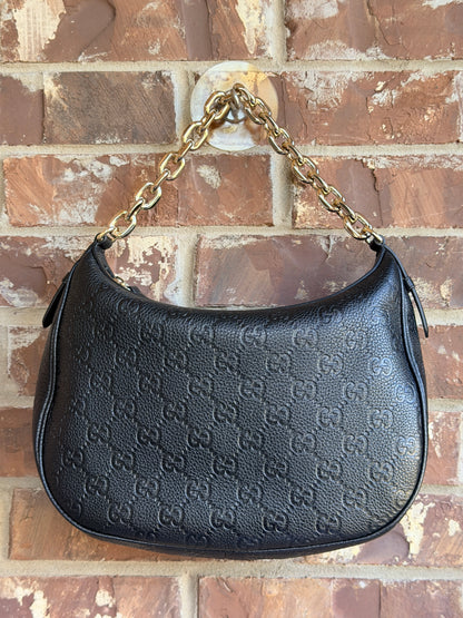 Gucci Emblem Half Moon Shoulder Bag GG Embossed Leather Large	Black 96549
