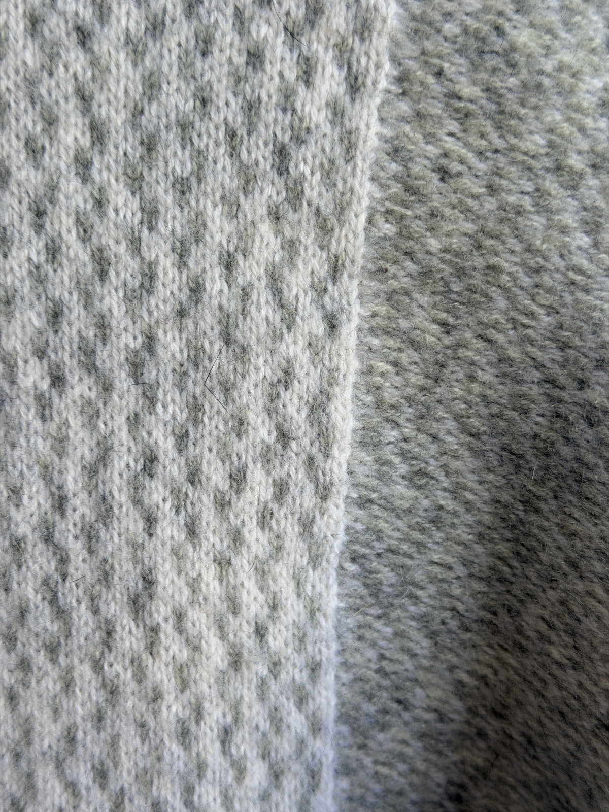 Vince Wool Cashmere Knit Hoodie Sweater Gray White Size Medium