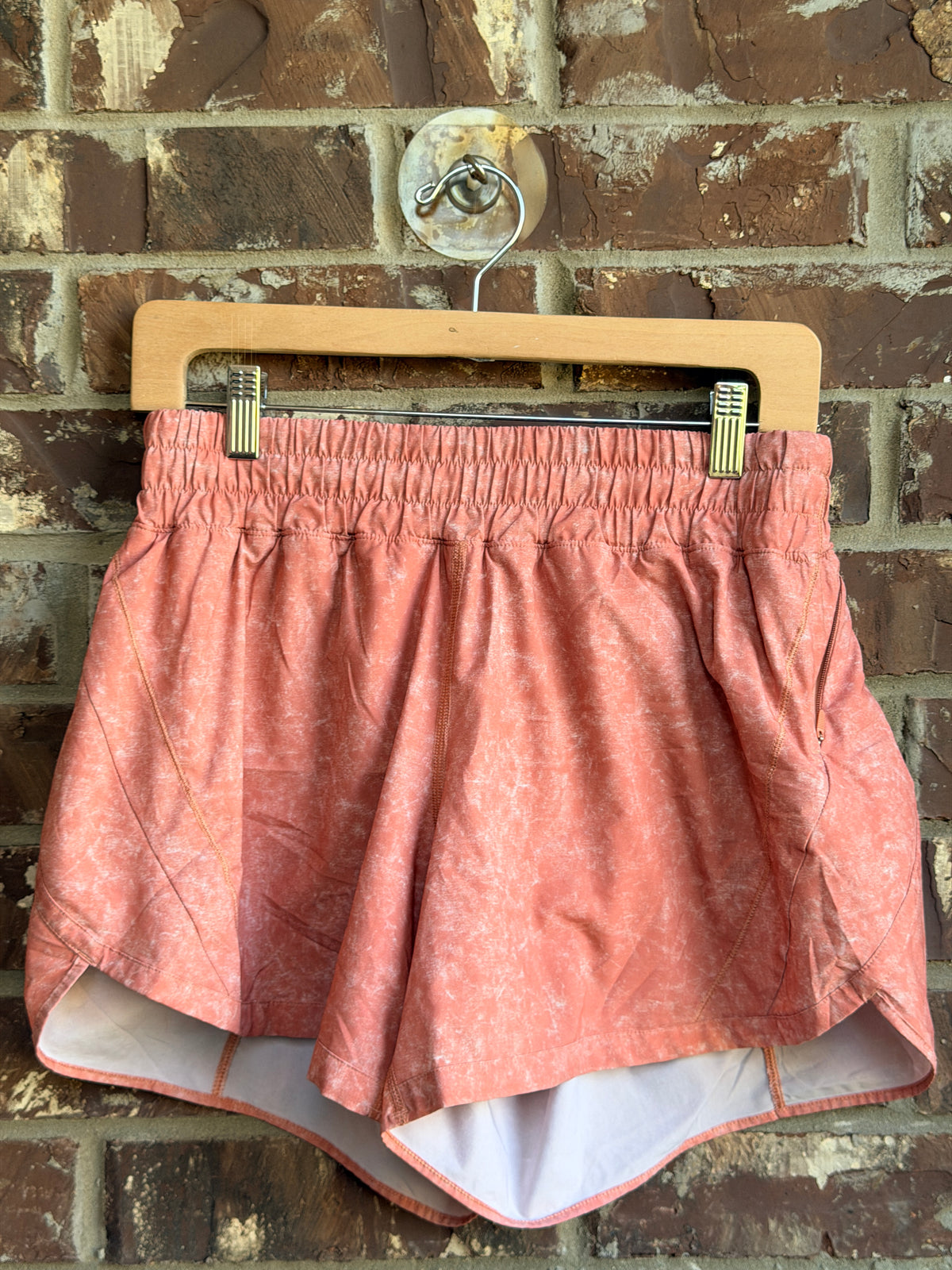 Lululemon Hotty Hot Shorts Coral Pink Wash Size 10 Lined Running Athletic