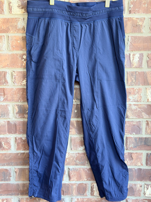 Lululemon Studio Pants II Navy Blue Size 10 Dance Studio Adjustable Hem