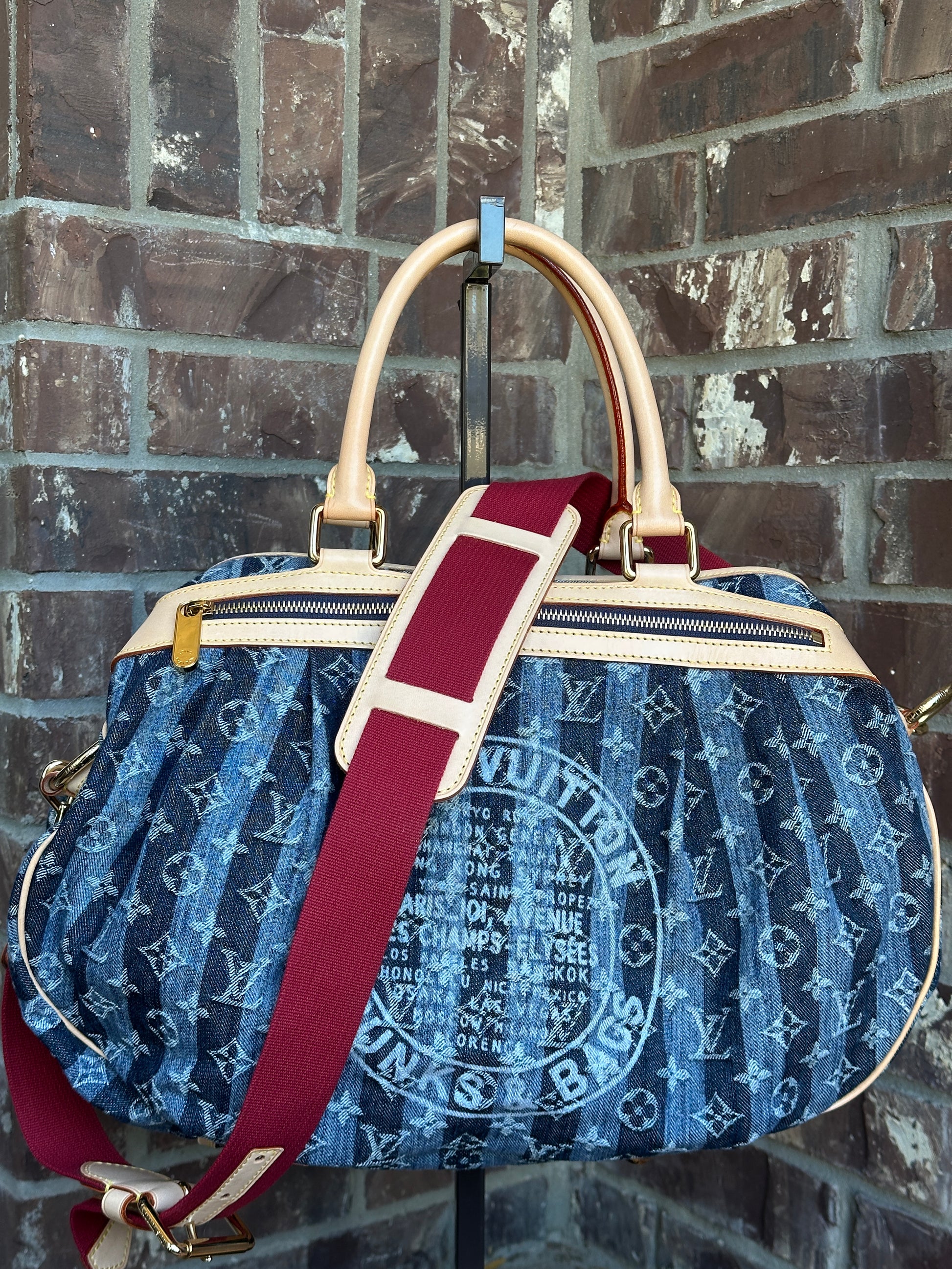 Louis Vuitton Porte Epaule Raye Handbag Striped Denim GM 65673