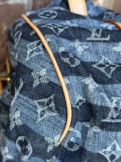 Louis Vuitton Porte Epaule Raye Handbag Striped Denim GM 65673