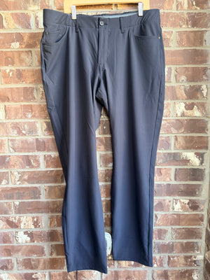 Under Armour UA Drive 5 Pocket Pant Black Slim Taper Men's 40/34 NWT