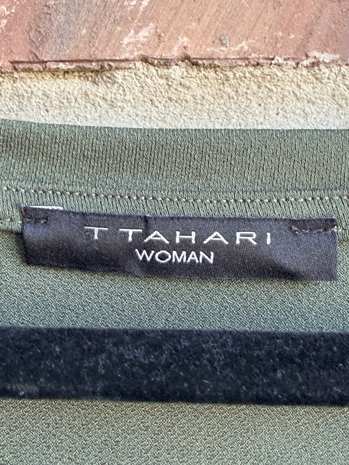 T Tahari Woman 3X Olive Green Ruched Sleeve V Neck Stretch Blouse
