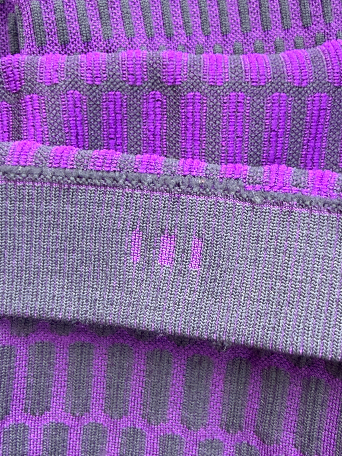Lululemon Swiftly Tech Long Sleeve Shirt Size 6 Purple w/ Thumbholes