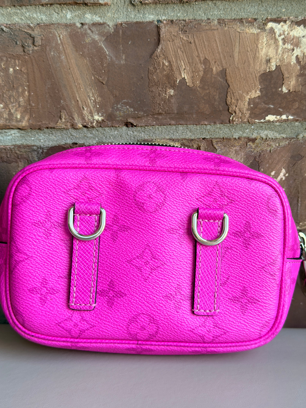 Louis Vuitton Outdoor Pouch Monogram Taigarama Pink 57355