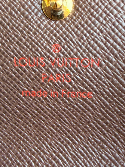 Louis Vuitton 6 Key Holder  Damier Ebene 84573