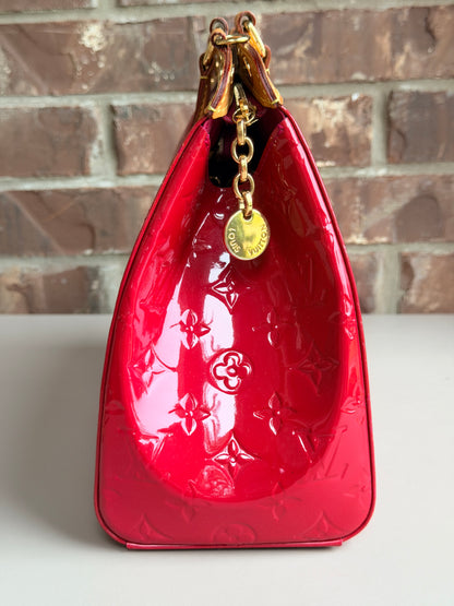 Louis Vuitton Brea Handbag Monogram Vernis MM Red 67532