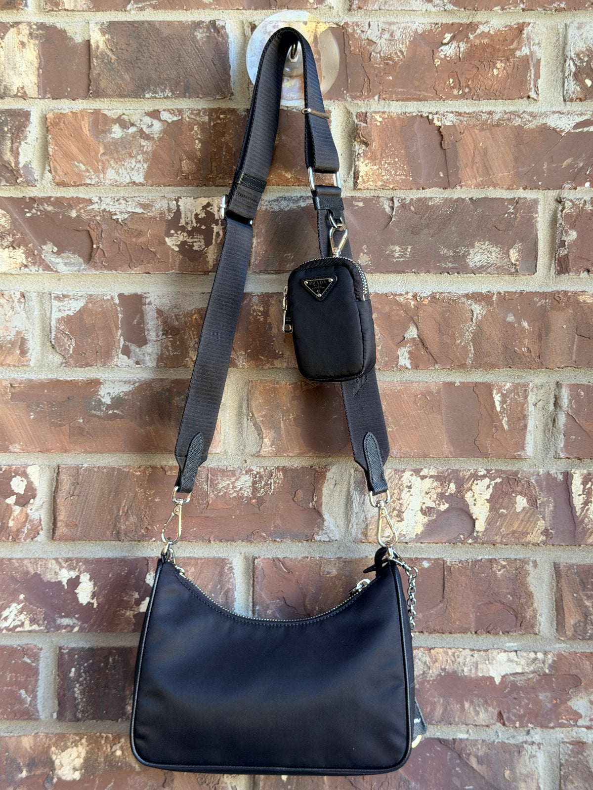 Prada Re-Edition 2005 Crossbody Black 45626